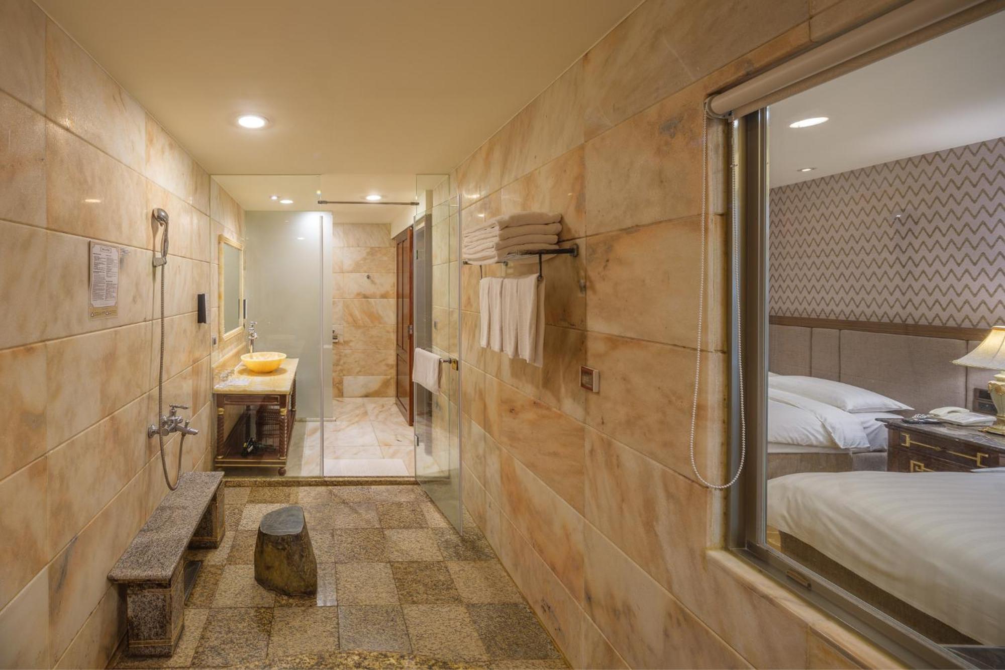 Grand Pleasure Spring Hotel Taipeh Exterior foto